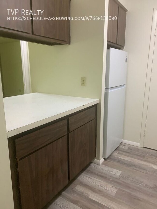 Photo - 128 Fox Hill Ln