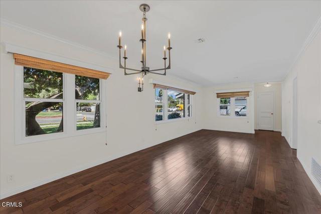 Photo - 13902 Calvert St