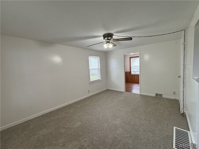 Photo - 54 Carl Rd