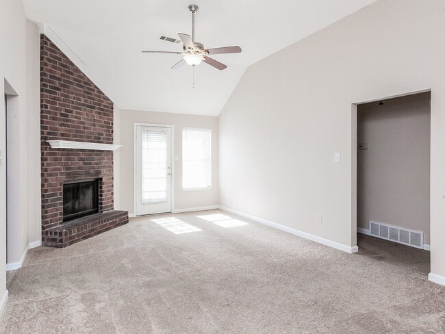 Photo - 7499 Spinola Cove