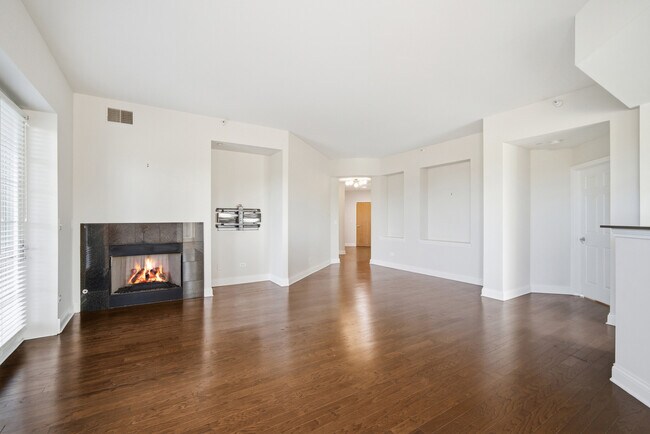 Photo - 2700 Summit Dr Unit 312