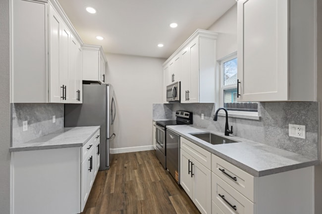 Photo - 619 S Sacramento St Unidad 617