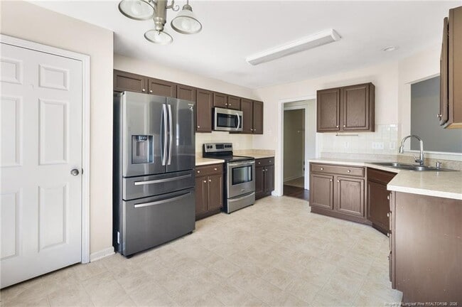 Photo - 175 Ranier Dr