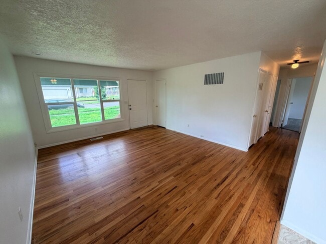 Photo - Darling Updated 3 Bedroom Ranch Located a Block from Glenwood City Park and Just a few Blocks fro...