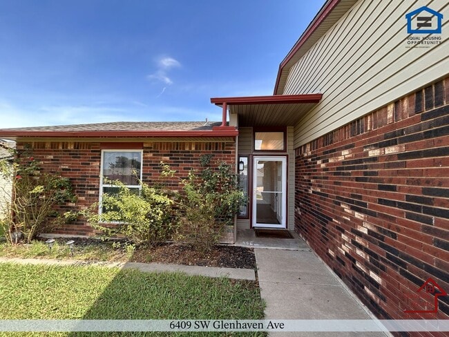 Building Photo - 6409 SW Glenhaven Ave