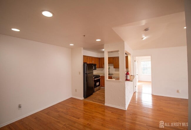 Photo - 1337 Waterford Dr