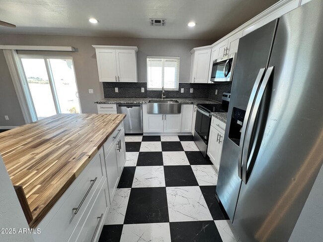 Photo - 4552 N Loring Rd