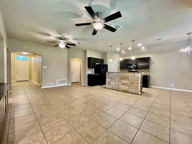 Photo - Immaculate Home In A Great Neighborhood!