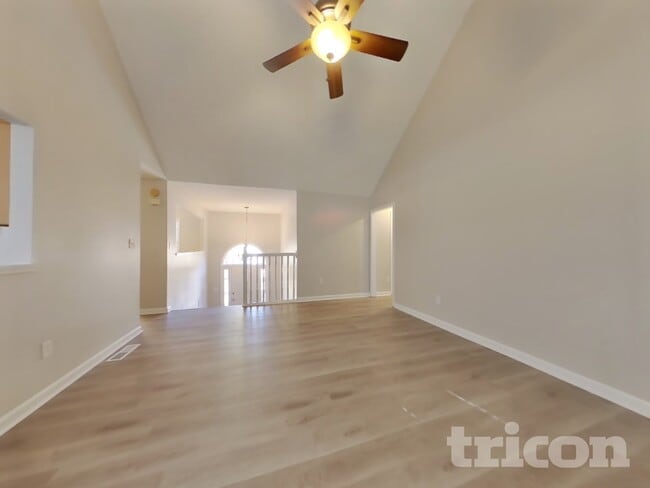 Photo - 3350 Slate Dr