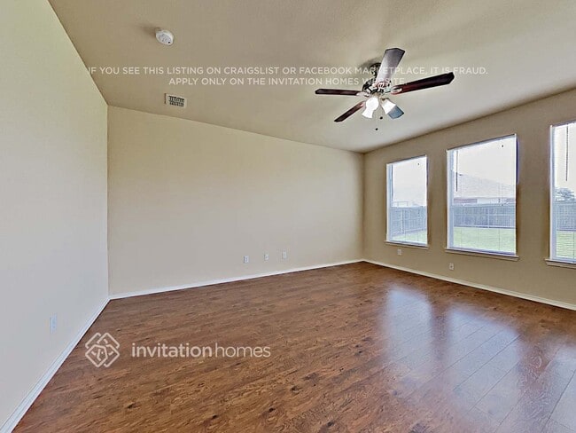 Photo - 1000 Pebblecreek Dr