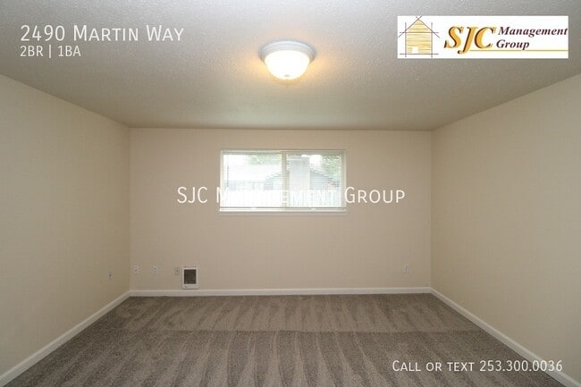 Photo - 2490 Martin Way