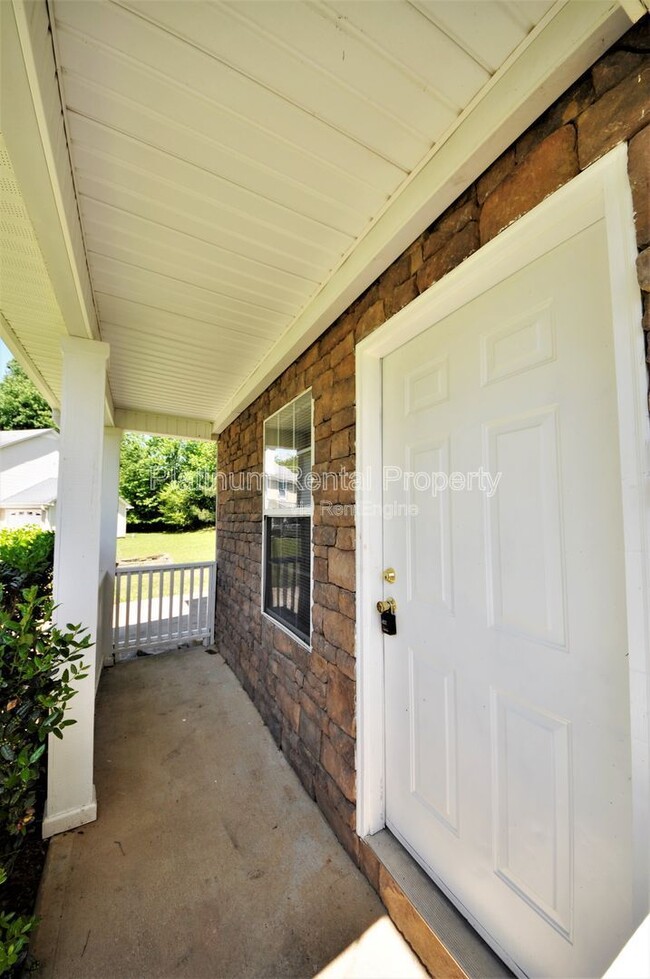 Photo - 9260 Golf View Dr