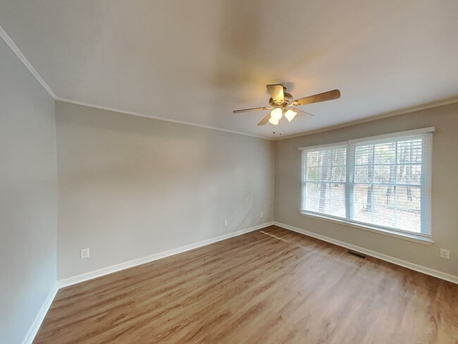 Photo - 6 Creeks Edge Ct