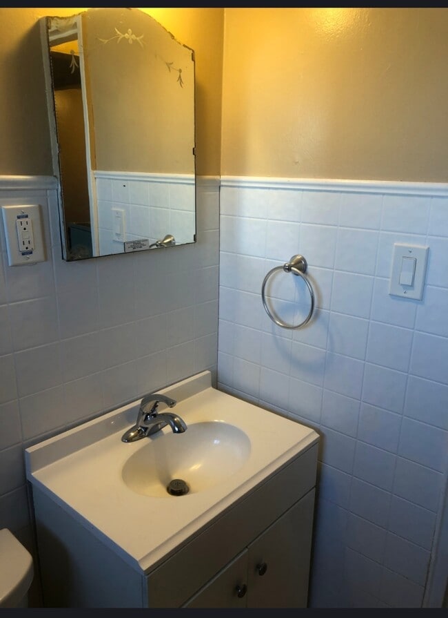 Photo - 16494 E 8 Mile Rd