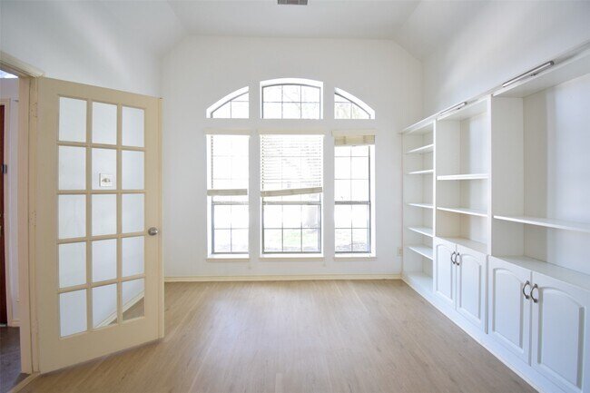 Photo - 1511 Eden Meadows Dr