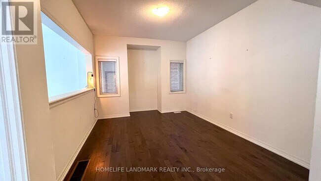 Photo - 83 Tango Cres