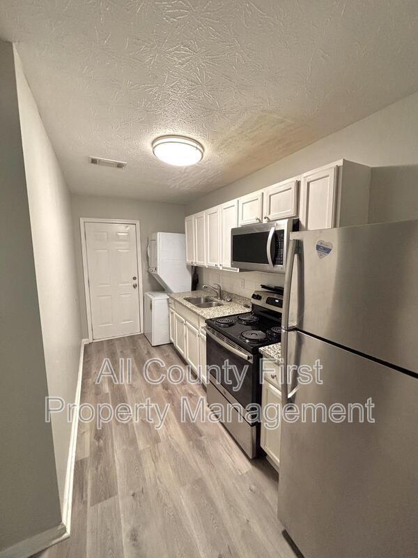 Photo - 927 Fortress Ave SW