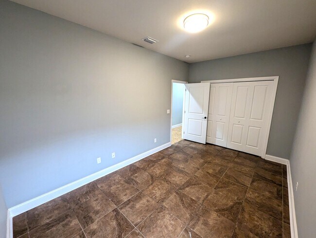 Photo - 116 Alder Ave SE