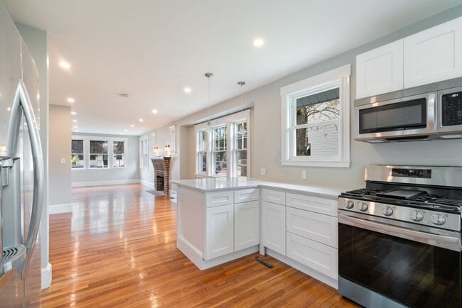Photo - 65 Shawmut St
