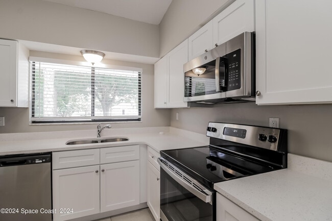 Photo - 7000 Kaylor Ave
