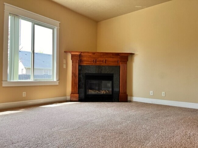 Photo - 1935 W Marten Creek Dr