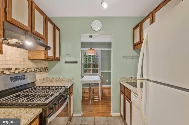 Photo - 3846 Lyndhurst Dr Unit 302