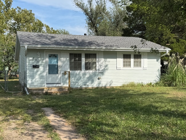 Building Photo - 430 Elm Ave Rental