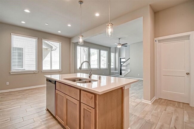 Photo - 311 N Spotted Fern Dr