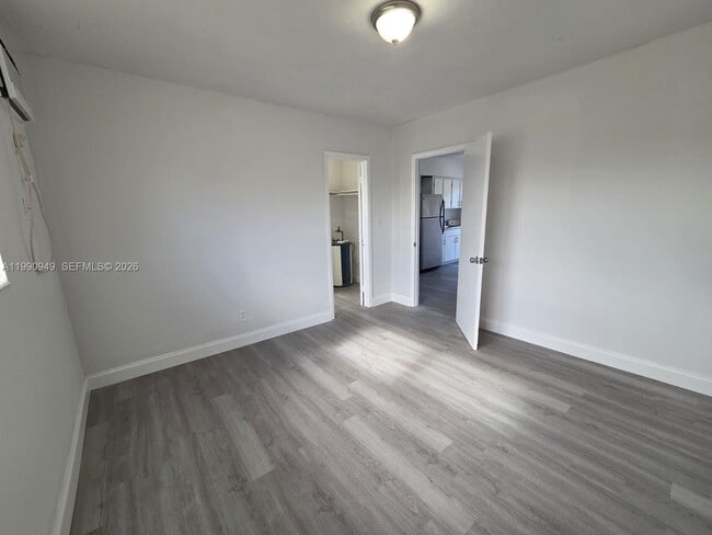 Photo - 1628 SW 7th St Unidad 8