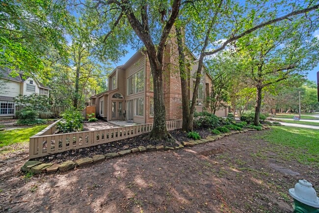 Photo - 45 N Lakeridge Cir