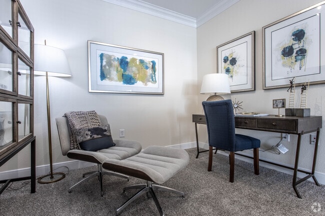 2 BR, 2 BA - 1498 SF
