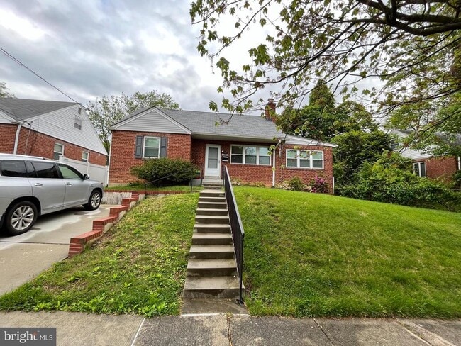 Photo - 10603 Edgewood Ave House