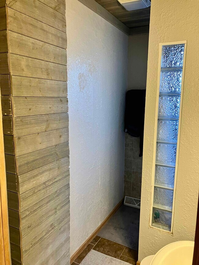 Photo - 1765 Selby Ave