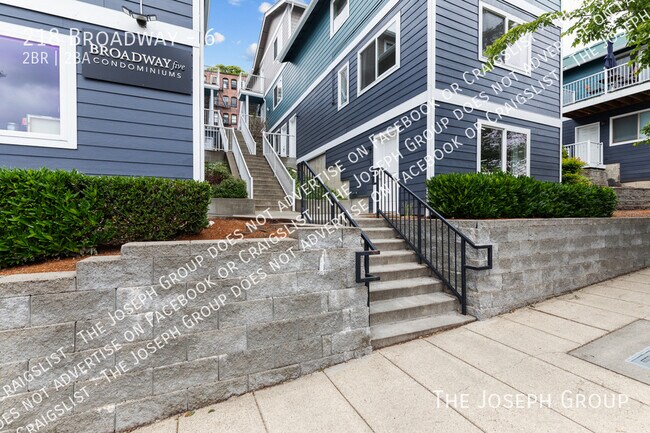 Building Photo - 218 Broadway-6 Unit 6