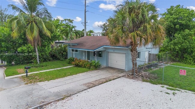 Photo - 1205 NE 5th Ave