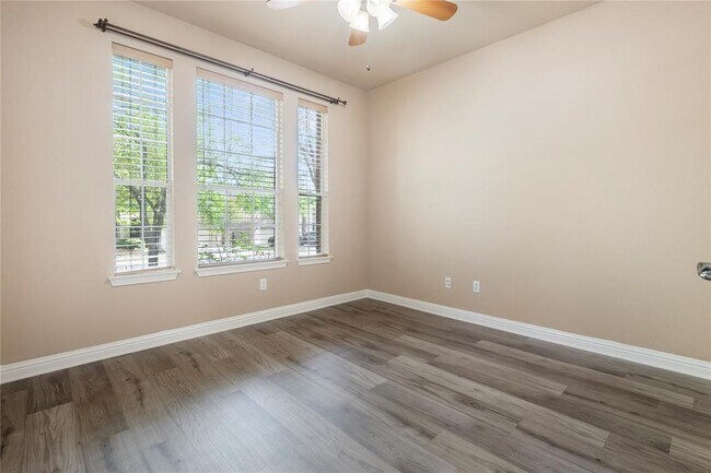 Photo - 1709 Greenside Trail