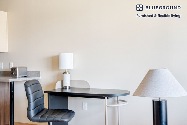 Photo - 708 6th Ave N Unidad FL6-ID574