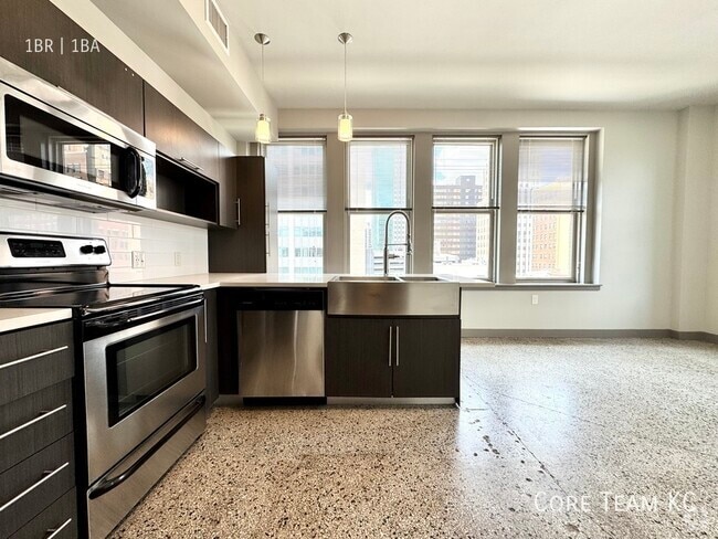 Building Photo - 1121 McGee St Unit 1011 Rental