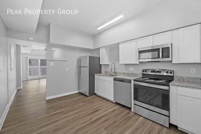 Photo - 1516 William Howard Taft Rd Unit 2