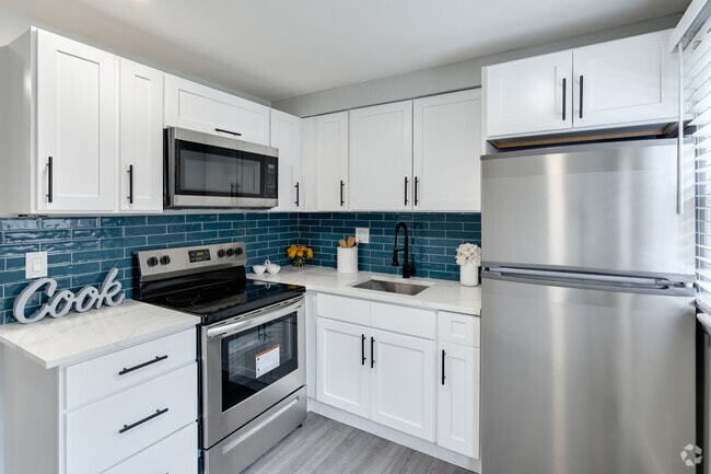 1BR, 1BA