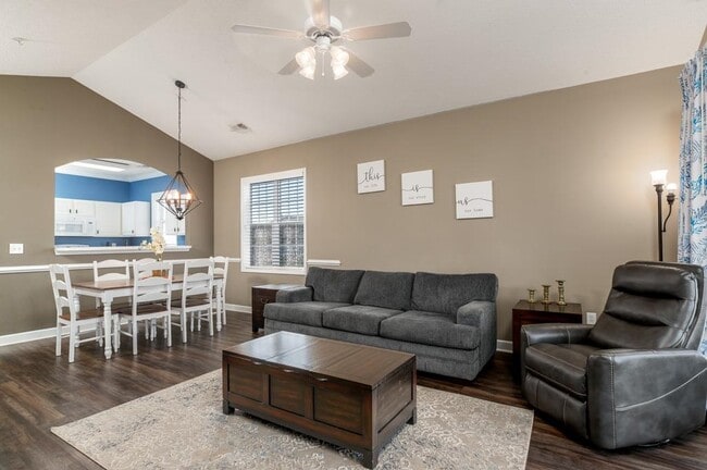 Photo - 6203 Catalina Dr