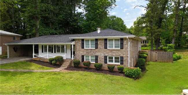 Photo - 3925 Chicamauga Dr