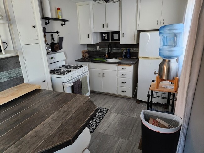 1115 9 1/2 Ave SE Unit 2