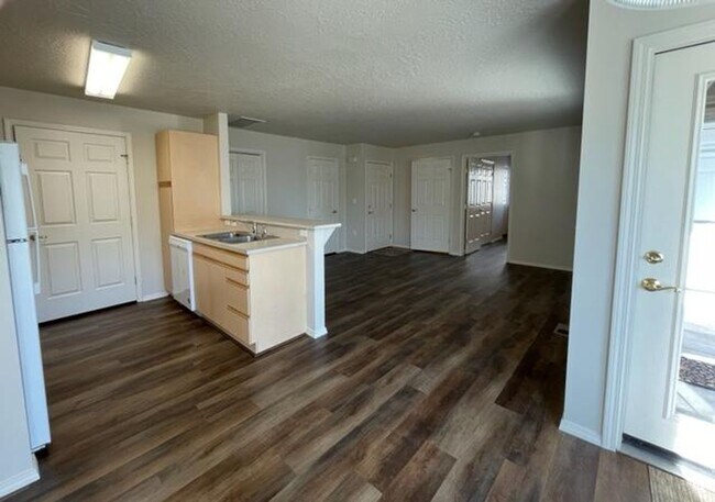 Photo - Centrally Located 2 Bedroom 2 Bathroom Unit 101