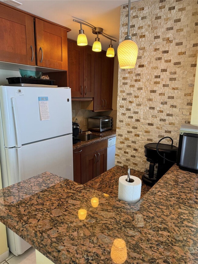 Building Photo - 111 Briny Ave Unit 26-11