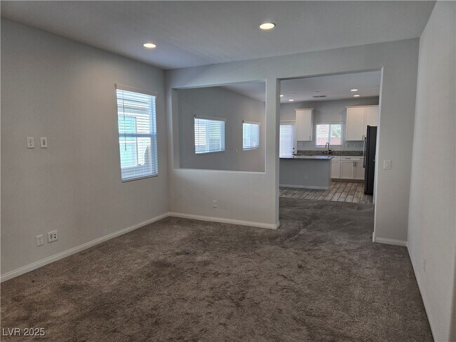 Photo - 5846 Steinbeck Vly St