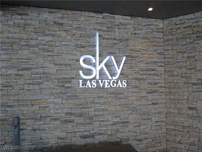Building Photo - 2700 Las Vegas Blvd S Unit 2005