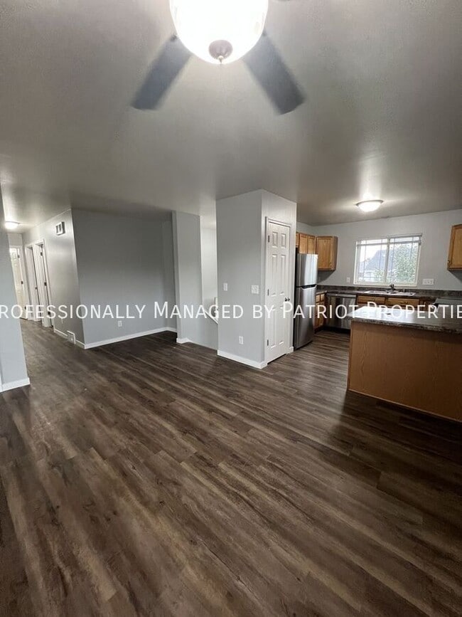 Photo - 319 Tall Grass Trail