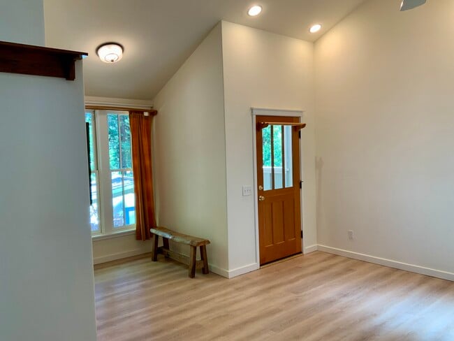 Photo - 19140 Laurel Dr