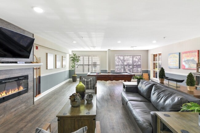 Photo - Manor at Victoria Park